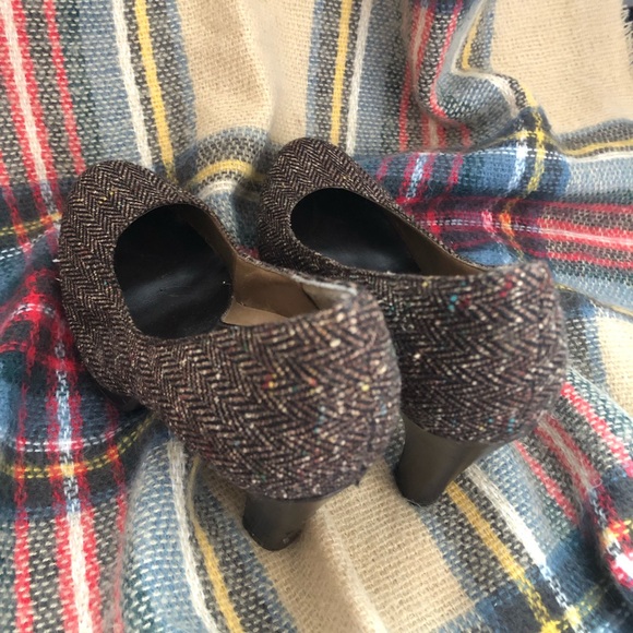 Candies Brown Tweed Heels - Picture 2 of 7